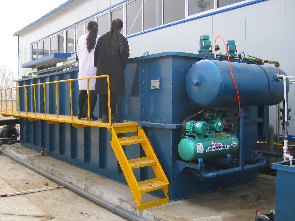 溶氣氣浮機(jī)設(shè)備使用時(shí)需要的注意事項(xiàng)